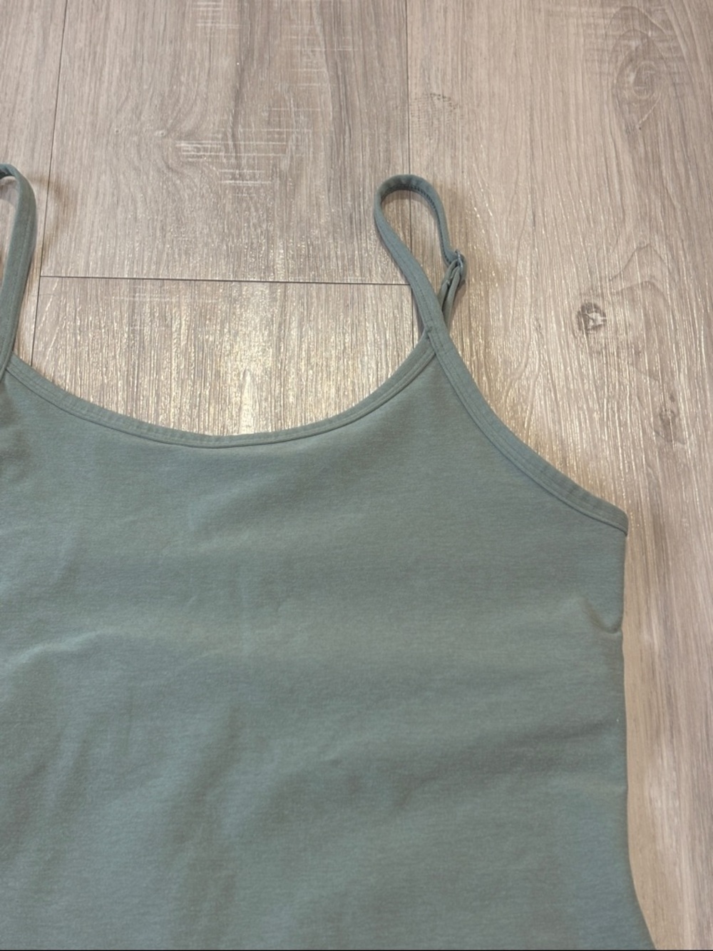 Beyond Yoga Cami Style Crop - Picture 4 of 12